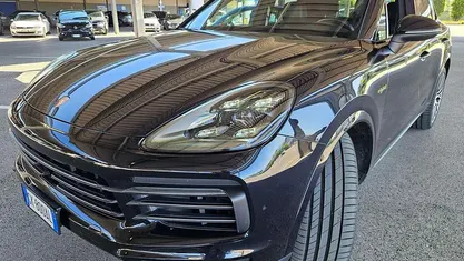 Usata Porsche Cayenne Platinum Edition 340 CV (250 kW) 2022 Nero SUV