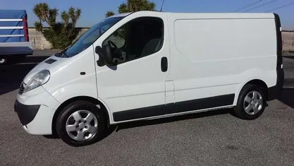 Usata 2012 Nissan Primastar Monovolume | 6950 € (Ottimo prezzo)