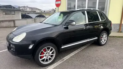 Usata Porsche Cayenne 250 CV (183 kW) 2004 Nero SUV
