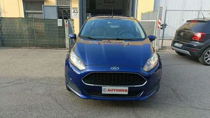 Usata Ford Fiesta 95 CV (69 kW) 2017 Blu/azzurro Berlina