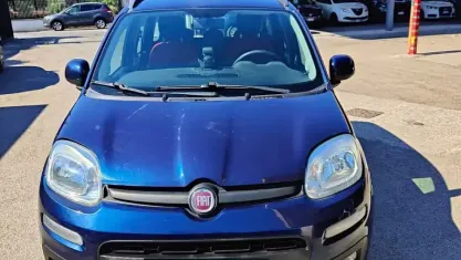 Usata Fiat Panda Lounge 95 CV (69 kW) 2017 Blu Utilitaria