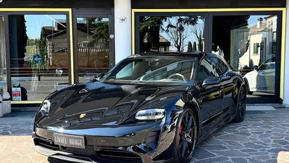 Begagnad Porsche Taycan 514 kW (700 HK) 2023 Svart Kombi