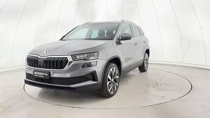 Usata Skoda Karoq Style 116 CV (85 kW) 2023 Grigio SUV