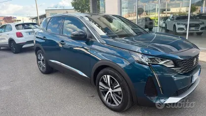 Käytetty Peugeot 3008 Allure 131 HP (96 kW) 2023 Sininen Katumaasturi