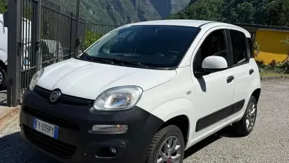 Usata Fiat Panda 4x4 Pop 85 CV (62 kW) 2019 Bianco Utilitaria