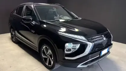 Usata Mitsubishi Eclipse Cross Instyle 98 CV (72 kW) 2023 Nero metallizzato SUV