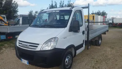 Usata Iveco Daily 179 CV (131 kW) 2009 Furgone
