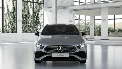 Usata Mercedes A180 116 CV (85 kW) 2025 Berlina