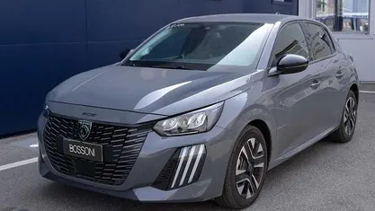 Usata Peugeot 208 Allure 101 CV (74 kW) 2025 Utilitaria