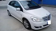 Mercedes B200