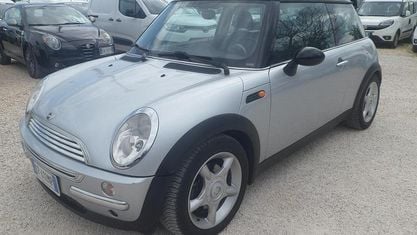 Usata Mini Cooper 116 CV (85 kW) 2005 Grigio Utilitaria