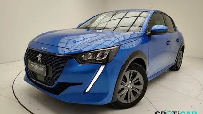 Usata Peugeot e-208 Allure 100 kW (136 CV) 2021 Blu/azzurro Utilitaria