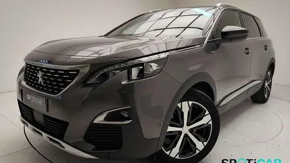 Grigio Usata 2019 Peugeot 5008 GT-line SUV | 18.986 € (Buon prezzo)