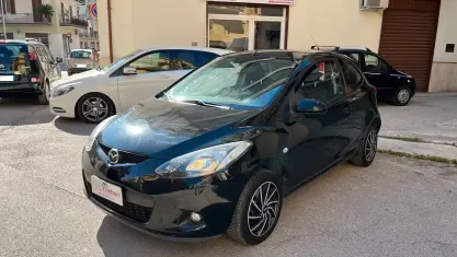 Usata Mazda 2 75 CV (55 kW) 2008 Nero Utilitaria