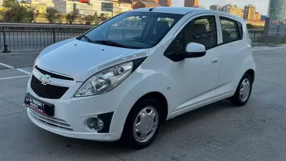 Usata Chevrolet Spark 65 CV (47 kW) 2012 Bianco Utilitaria