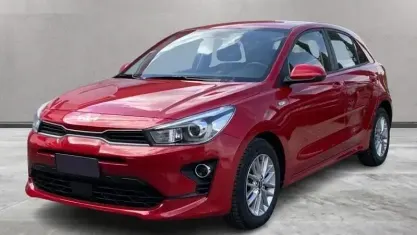 Usata Kia Rio Style 100 CV (73 kW) 2022 Rosso Utilitaria