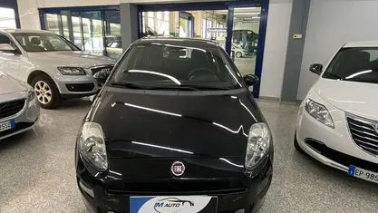 Nero Usata 2016 Fiat Punto Street Due volumi | 5800 € (Buon prezzo)