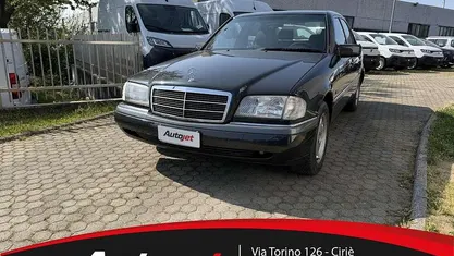 Usata Mercedes C180 Elegance 122 CV (89 kW) 1995 Nero Berlina