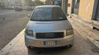 Usata Audi A2 Comfort 75 CV (55 kW) 2002 Grigio Utilitaria