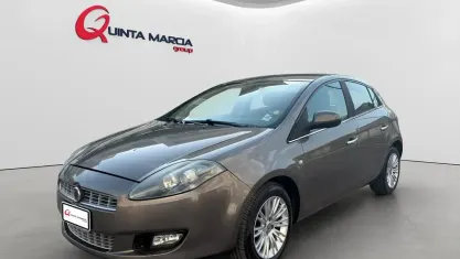 Usata Fiat Bravo Dynamic 120 CV (88 kW) 2010 Beige Utilitaria