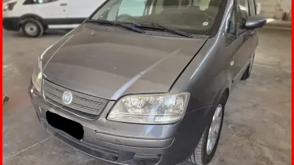 Usata Fiat Idea 75 CV (55 kW) 2009 Grigio Monovolume