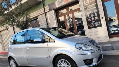 Usata Lancia Musa 90 CV (66 kW) 2010 Monovolume