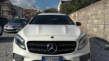 Usata Mercedes GLA200 Premium 135 CV (99 kW) 2018 Bianco SUV
