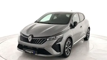 Usata Renault Clio V Techno 91 CV (66 kW) 2025 Berlina