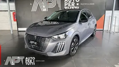 Usata Peugeot 208 Allure 101 CV (74 kW) 2025 Grigio Utilitaria