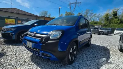 Usata Fiat Panda Cross Cross 69 CV (50 kW) 2020 Bluazzurro Utilitaria