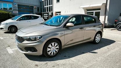 Usata Fiat Tipo Easy 95 CV (69 kW) 2019 Grigio Berlina