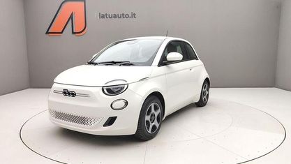 Używany Fiat 500e Passion 42 kW (58 KM) 2021 Biały Hatchback