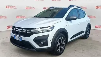 Usata Dacia Sandero Expression 101 CV (74 kW) 2023 Bianco Utilitaria