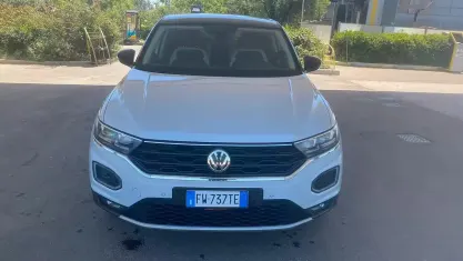 Usado VW T-Roc 116 CV (85 kW) 2019 Blanco SUV