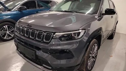 Usata Jeep Compass Summit 131 CV (96 kW) 2025 SUV