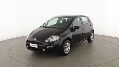 Begagnad Fiat Punto Street 70 HK (51 kW) 2015 Svart Halvkombi