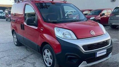 Usata Fiat Fiorino 95 CV (69 kW) 2018 Rosso Monovolume