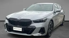 Grigio Usata 2024 BMW 520 M Sport Station wagon | 57.900 € (Buon prezzo)