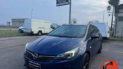 Usata Opel Astra 110 CV (80 kW) 2021 Blu metallizzato Station wagon