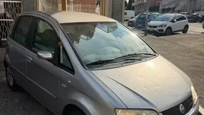 Usata Fiat Idea Dynamic 95 CV (69 kW) 2004 Grigio Monovolume