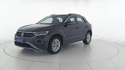 Usata VW T-Roc Life 116 CV (85 kW) 2024 Nero SUV