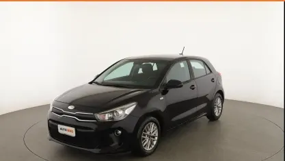 Usata Kia Rio 84 CV (61 kW) 2019 Nero Berlina