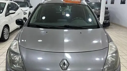 Usata Renault Clio GrandTour 101 CV (74 kW) 2011 Grigio Station wagon