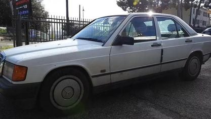 Usata Mercedes 190 121 CV (88 kW) 1988 Bianco Berlina