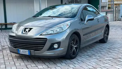 Usata Peugeot 207 CC Allure 112 CV (82 kW) 2011 Grigio Cabrio