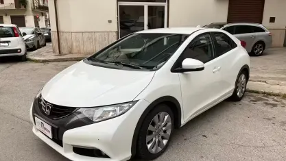 Usata Honda Civic Lifestyle 120 CV (88 kW) 2014 Bianco Berlina