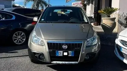 Usata Fiat Sedici Emotion 120 CV (88 kW) 2007 Grigio SUV