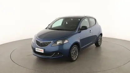 Usata Lancia Ypsilon Gold 70 CV (51 kW) 2023 Blu Utilitaria