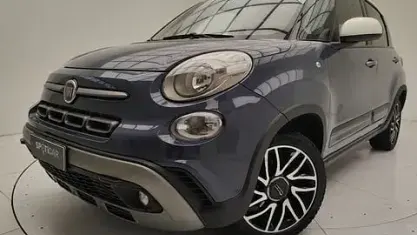 Käytetty Fiat 500L Cross 95 HP (69 kW) 2019 Musta Tila-auto