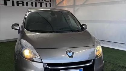 Usata Renault Scénic III Bose Edition 110 CV (80 kW) 2012 Giallo Monovolume